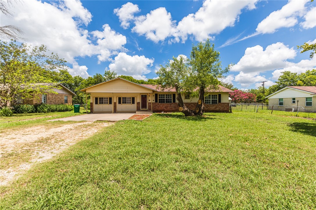 704 4th Street, Eddy, Texas image 1