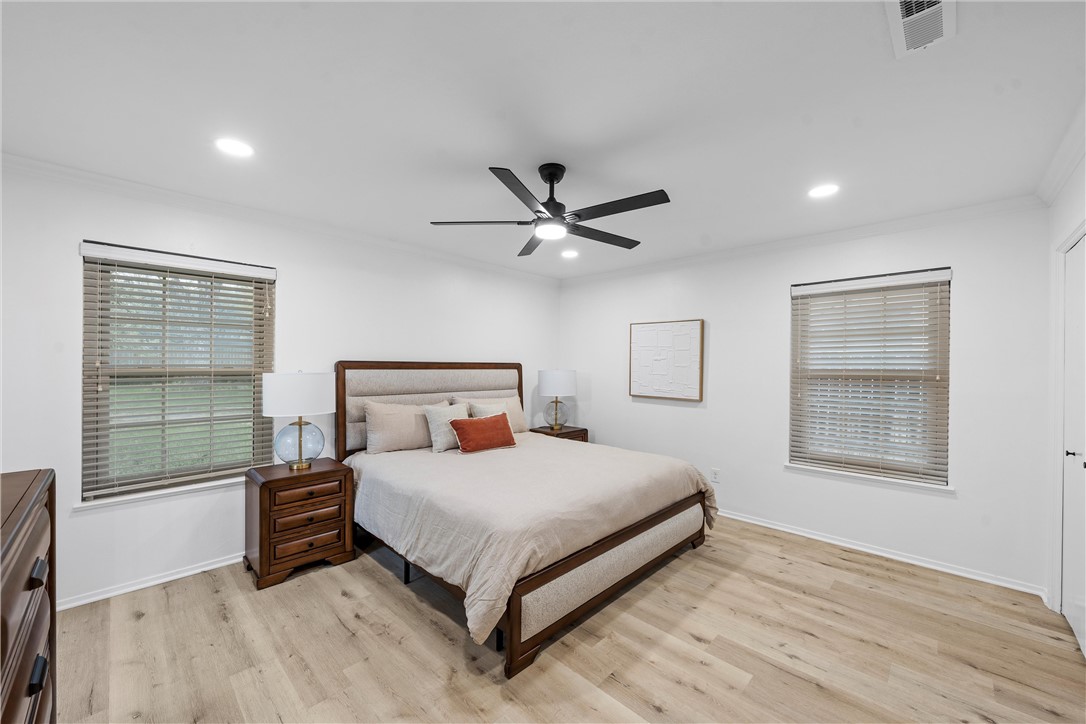 5305 Lake Highlands Drive, Waco, Texas image 16