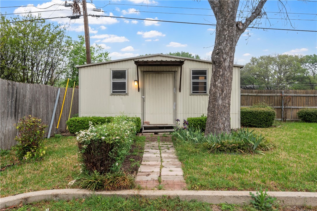 5305 Lake Highlands Drive, Waco, Texas image 31
