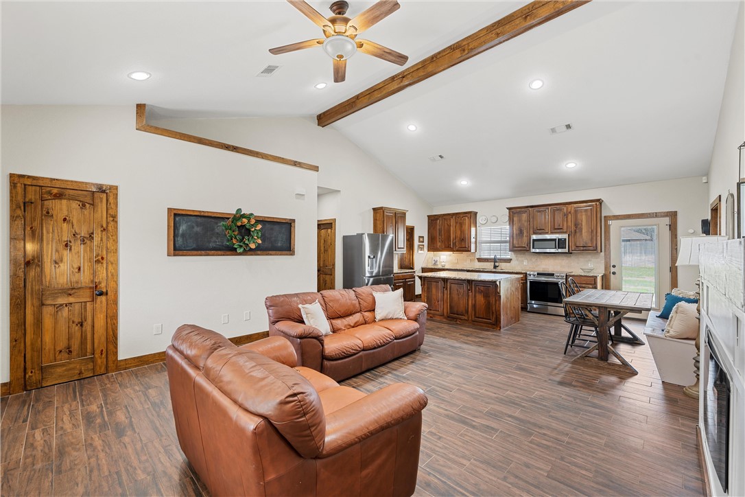 222 Ashland Drive, Woodway, Texas image 7