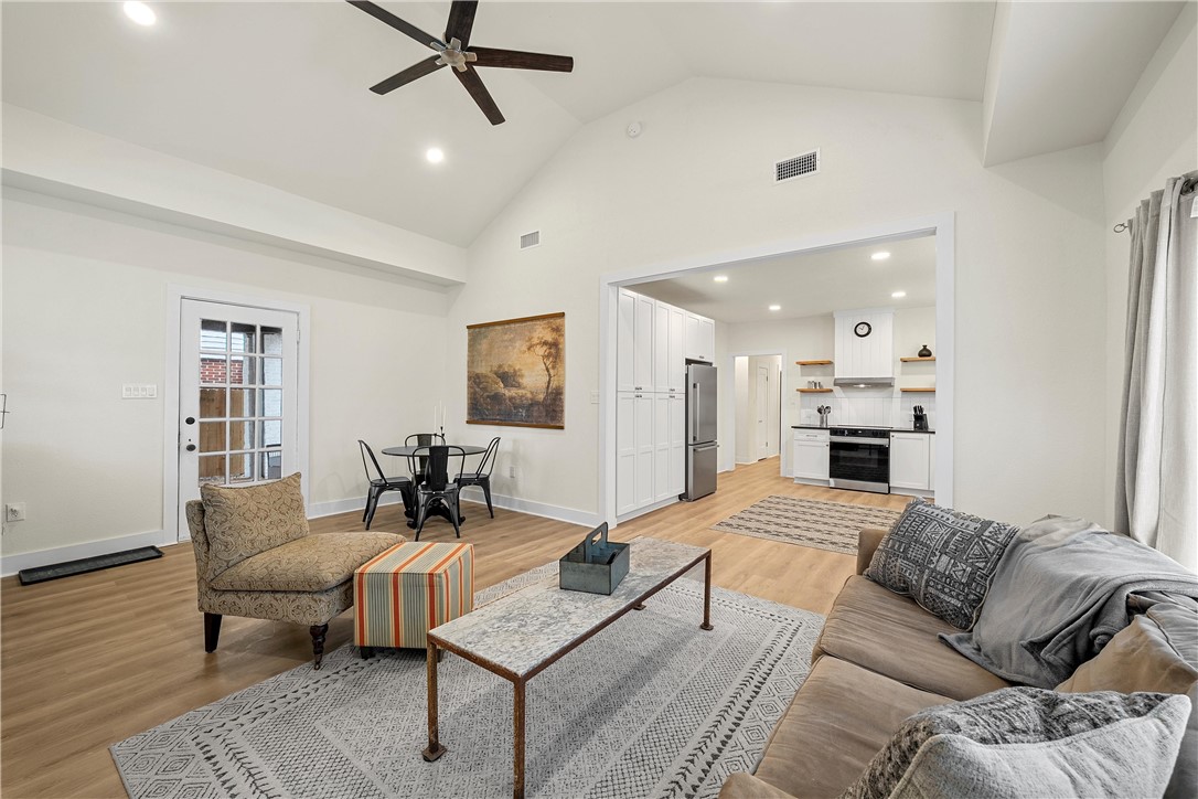2728 Pine Avenue, Waco, Texas image 3