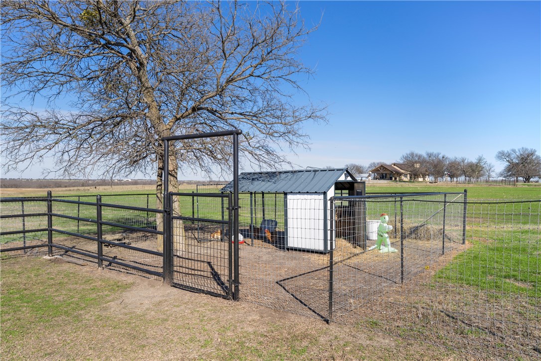 970 W Somers Lane, Axtell, Texas image 29