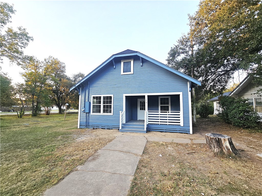 310 E State Street, Groesbeck, Texas image 3