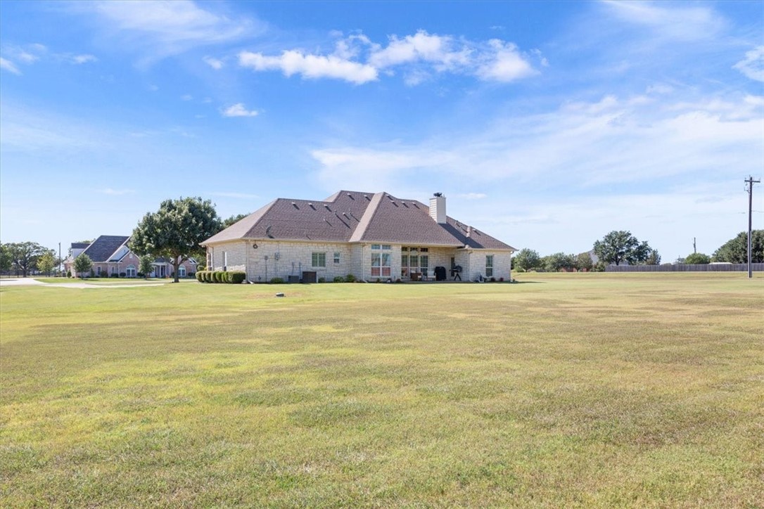 125 N Quail Run Drive, West, Texas image 34