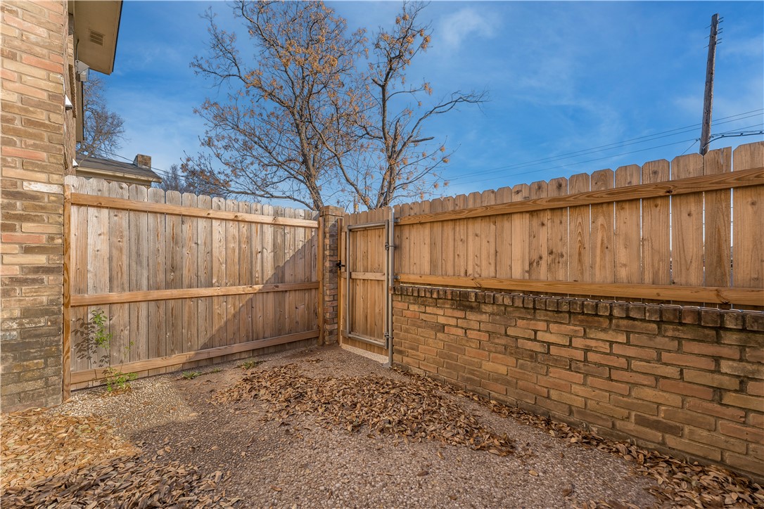 1355 S 11th Street, Waco, Texas image 11
