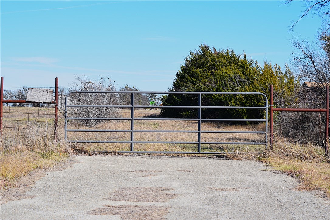 2859 And 2359 Old Lorena Road, Lorena, Texas image 1