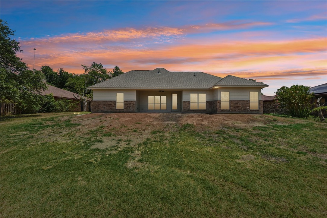 209 Country Club Drive, Marlin, Texas image 4