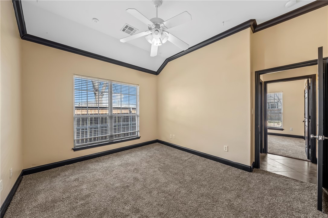 2124 S 4th Street, Waco, Texas image 7