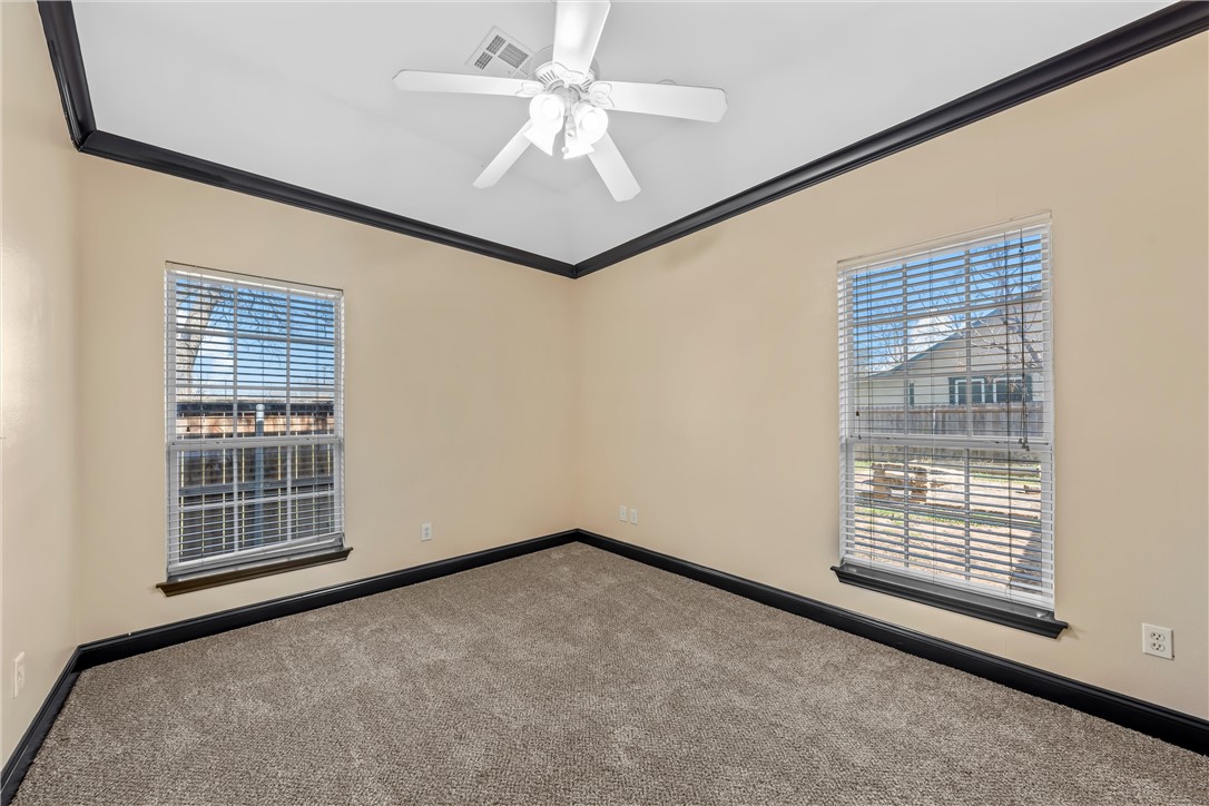 2124 S 4th Street, Waco, Texas image 12