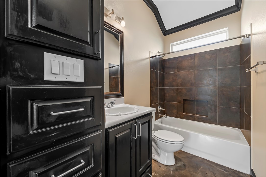 2124 S 4th Street, Waco, Texas image 8