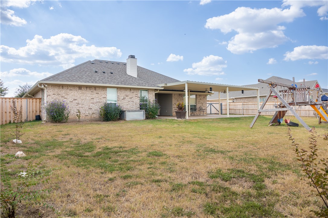 909 Princess Diana Drive, McGregor, Texas image 26