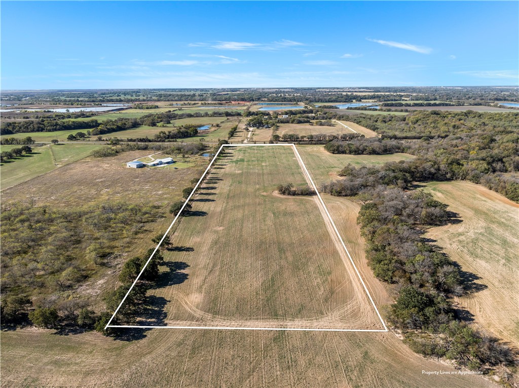 1707 W Lake Creek Road, Riesel, Texas image 3