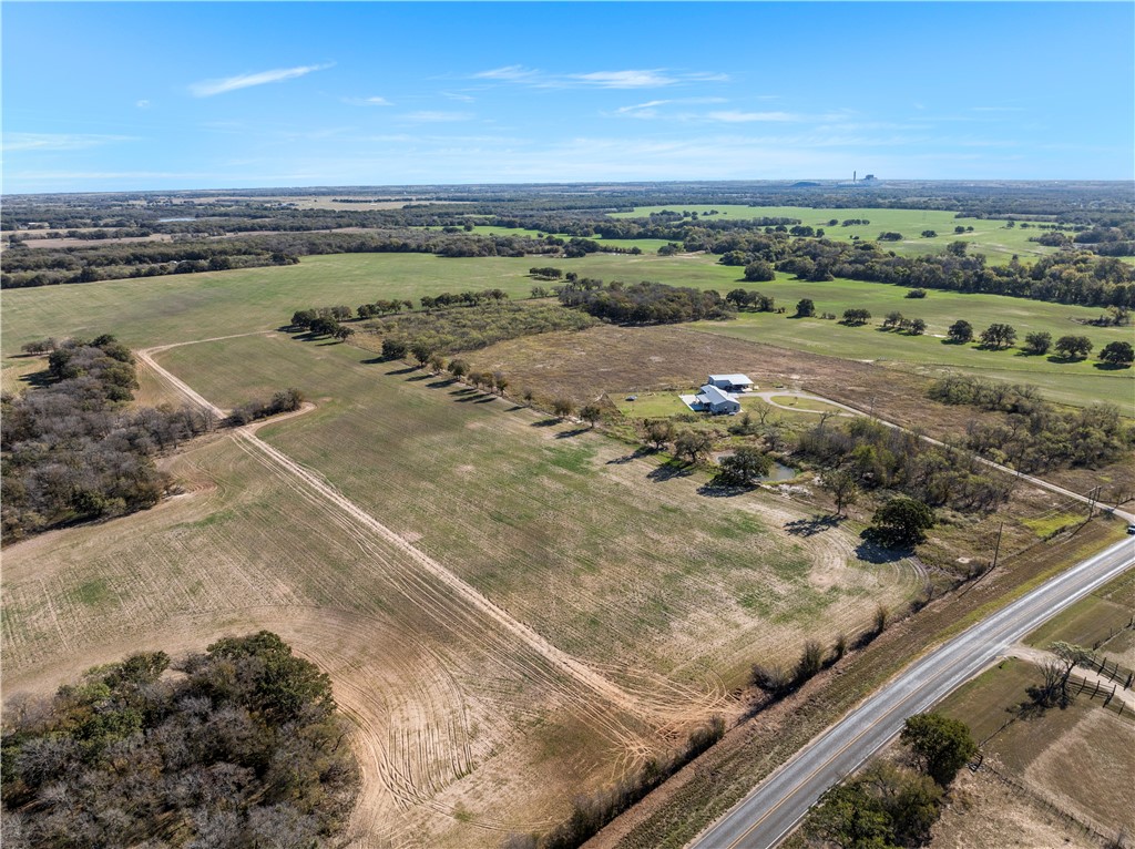 1707 W Lake Creek Road, Riesel, Texas image 7