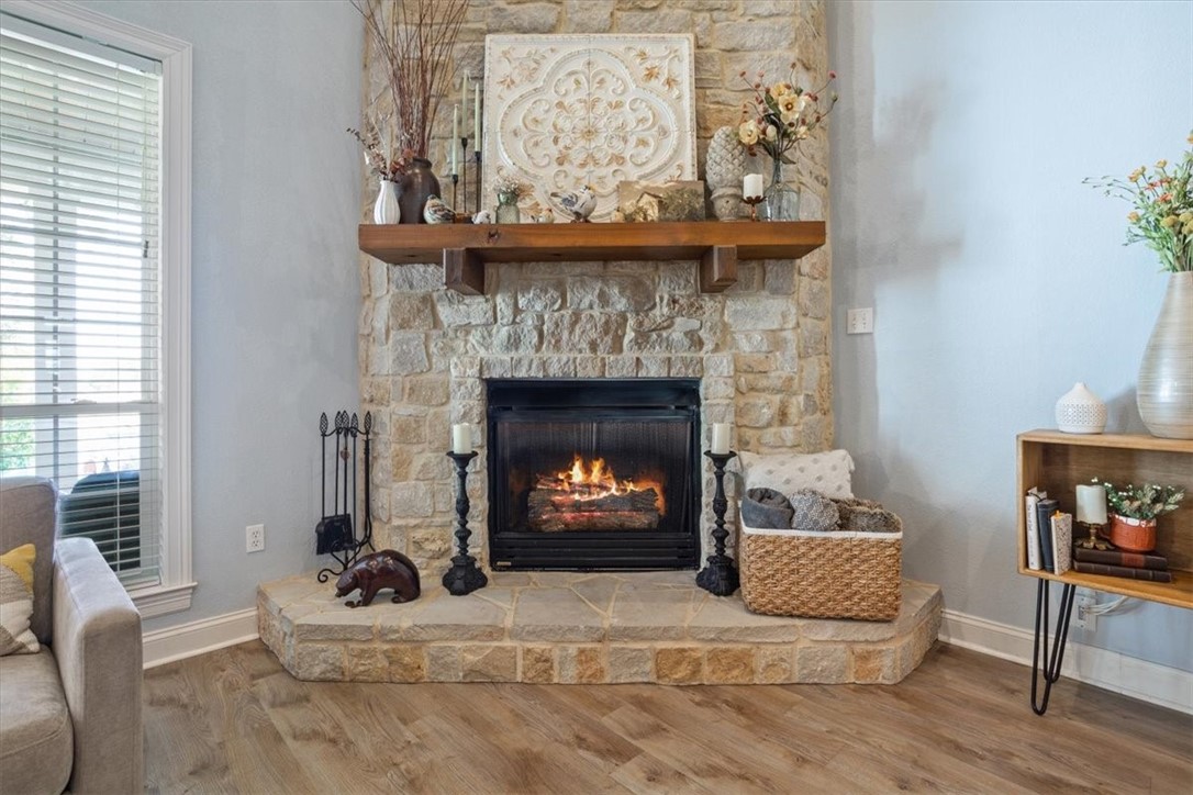 1540 Austin Hines Drive, China Spring, Texas image 12