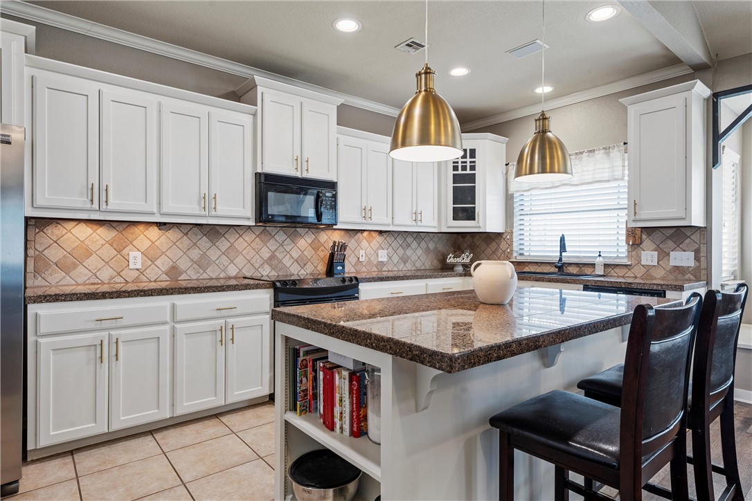 350 Hunters Meadow Drive, Lorena, Texas image 14