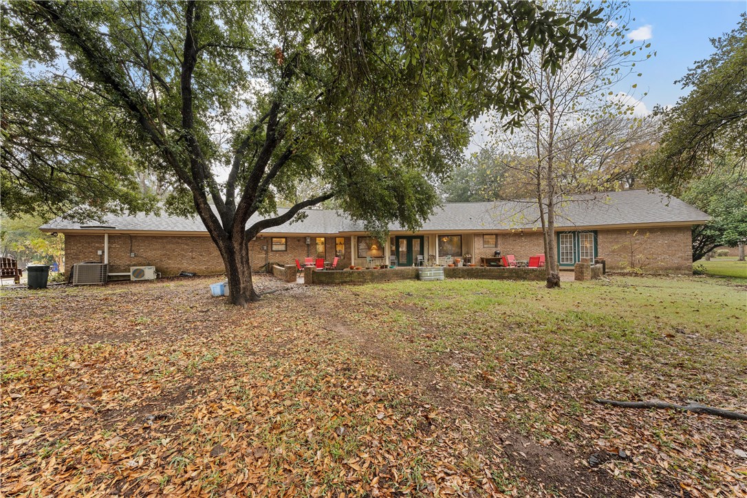 297 Leafy Hollow Lane, McGregor, Texas image 23