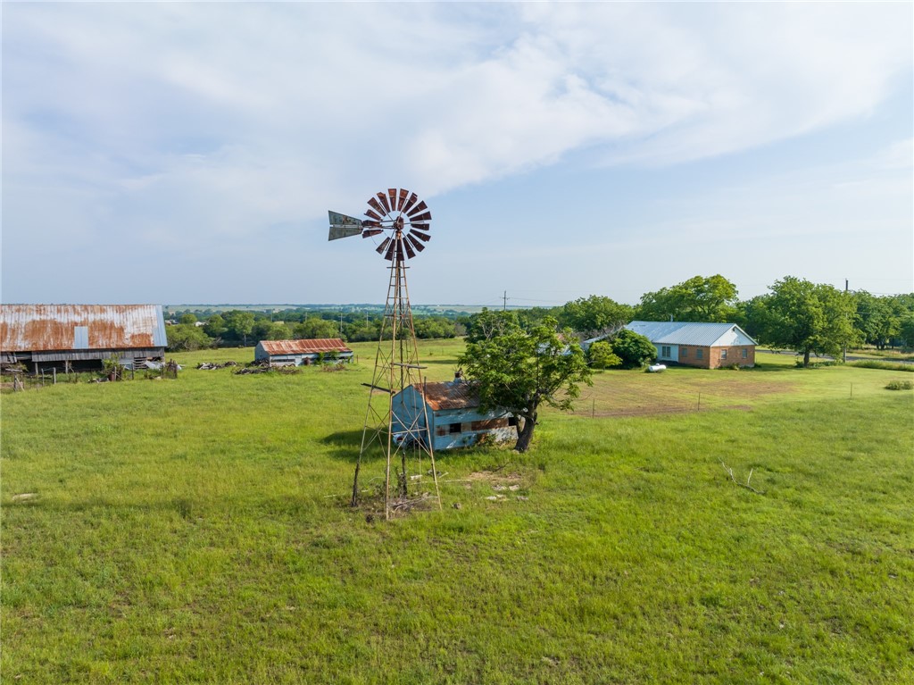 16401 Cedar Rock Parkway, Crawford, Texas image 6