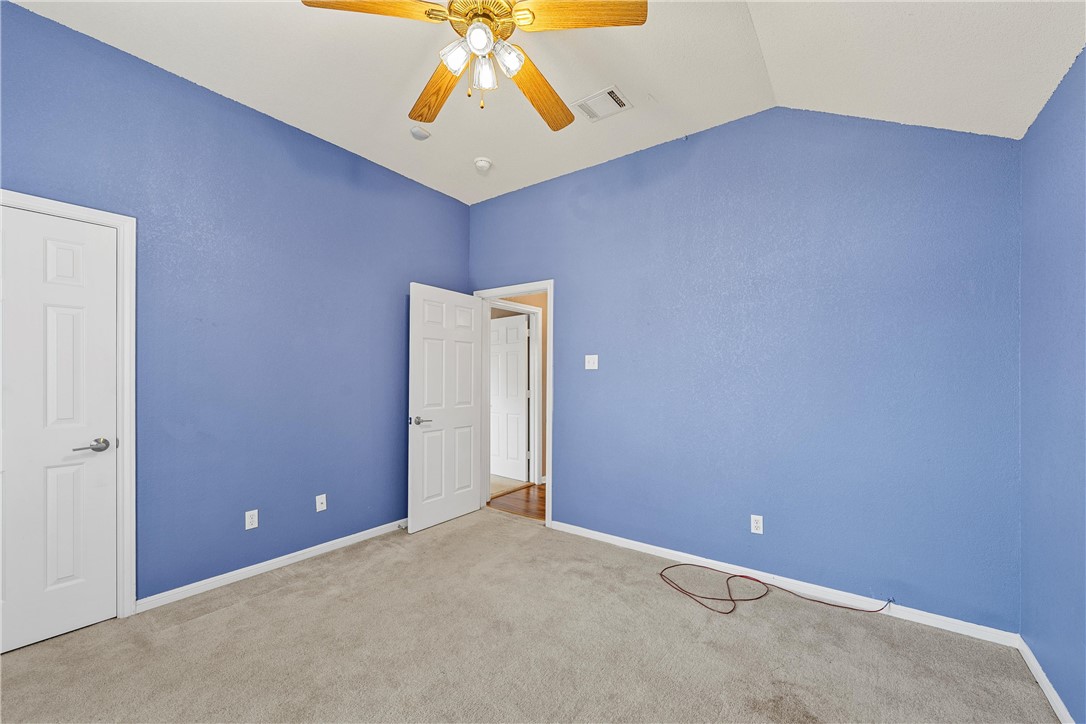 716 Barton Creek Drive, Hewitt, Texas image 12