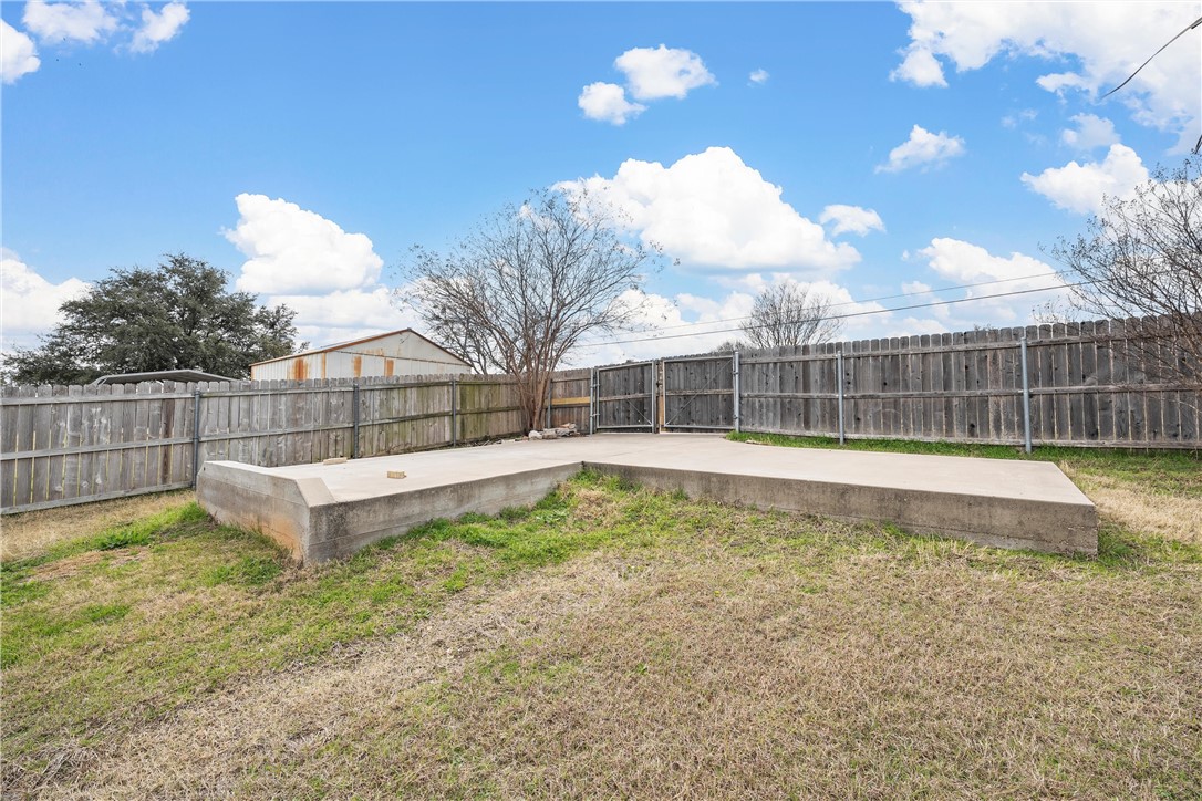 716 Barton Creek Drive, Hewitt, Texas image 27