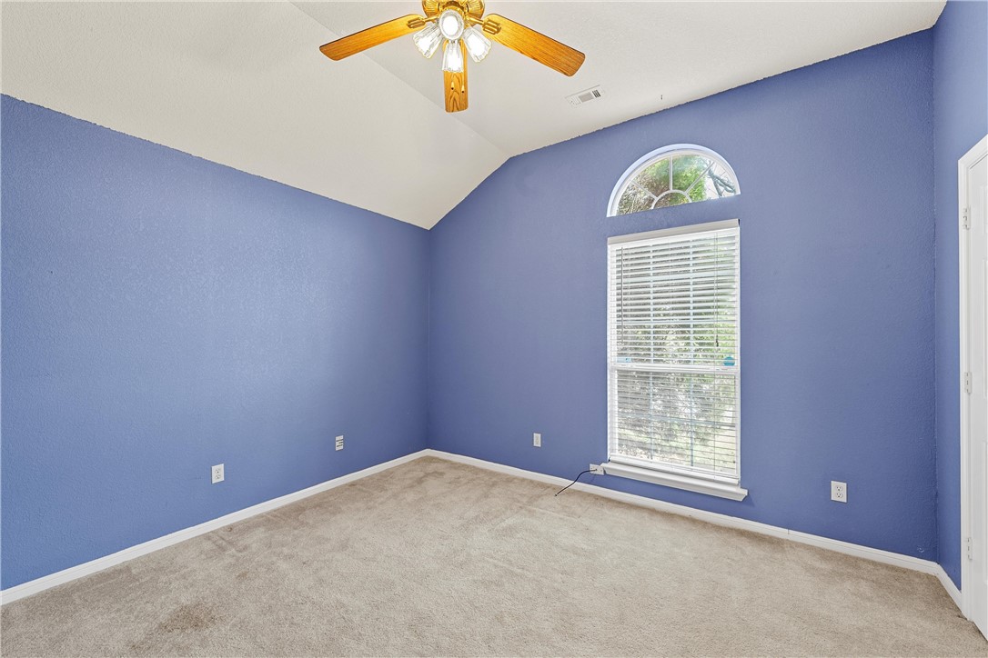 716 Barton Creek Drive, Hewitt, Texas image 11