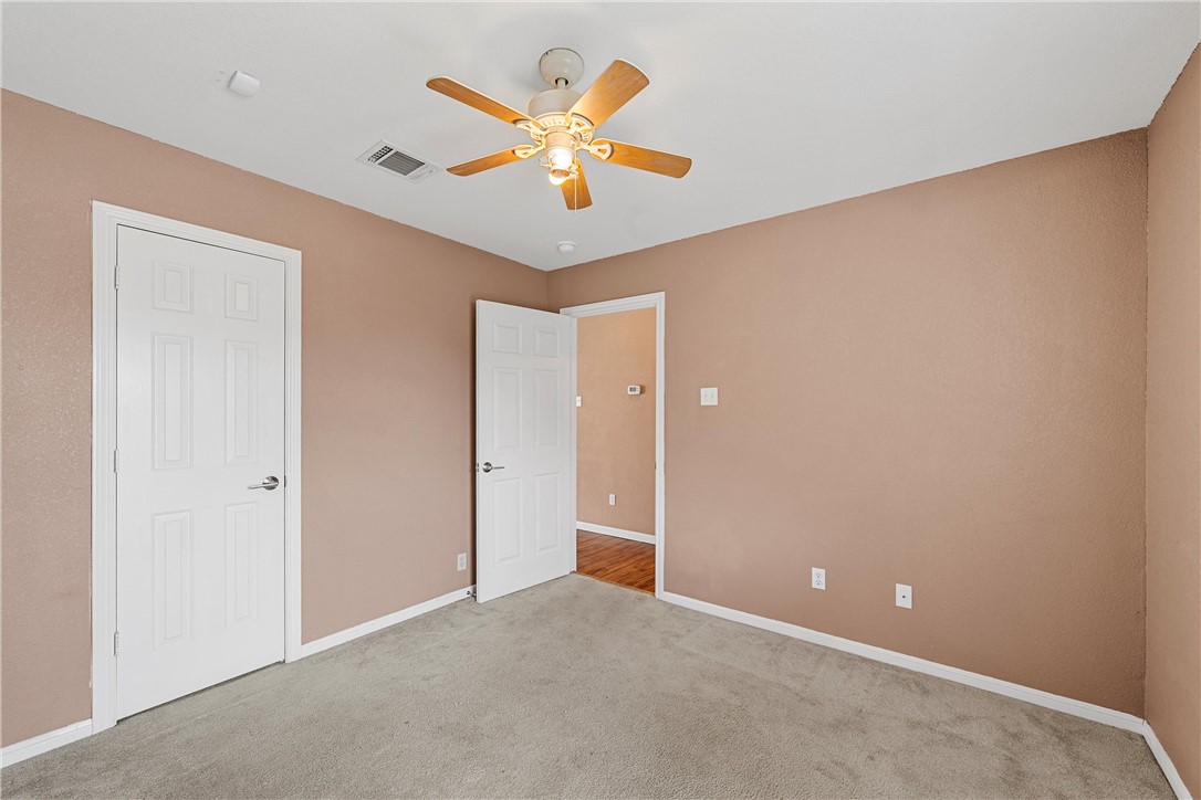 716 Barton Creek Drive, Hewitt, Texas image 25