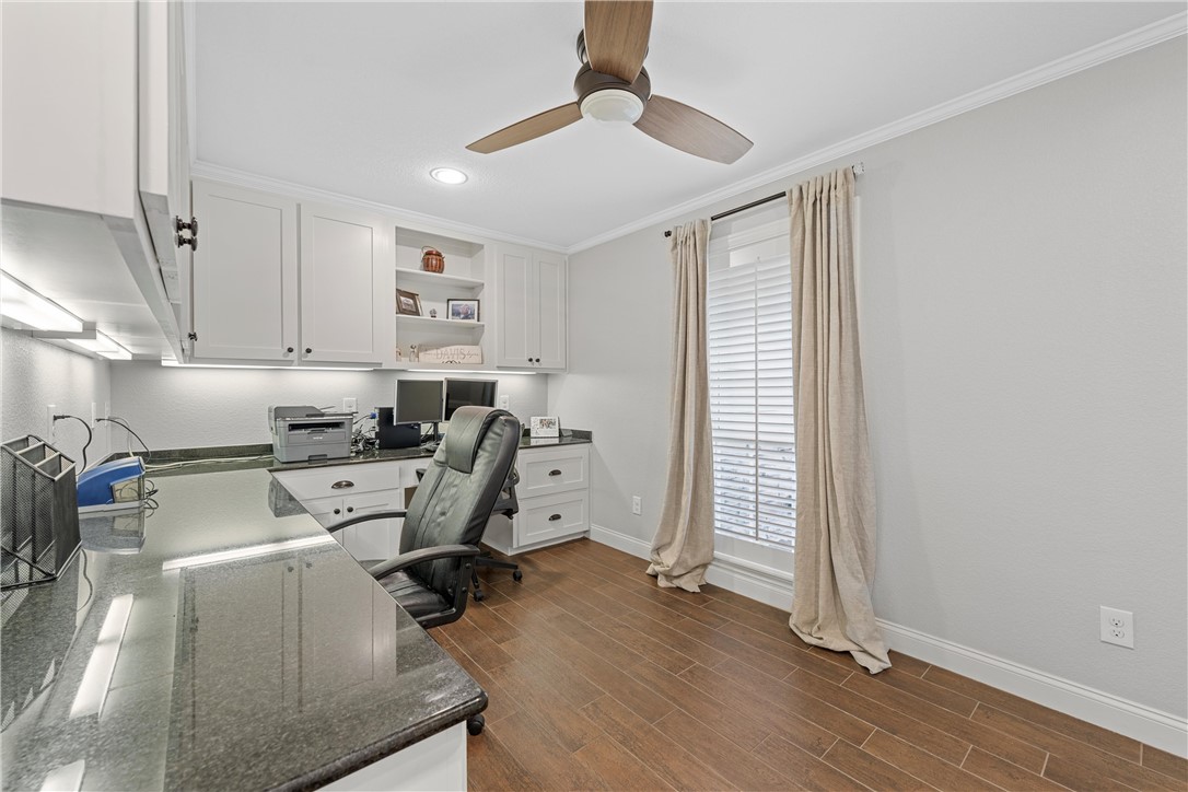 367 Broughton Drive, Woodway, Texas image 17