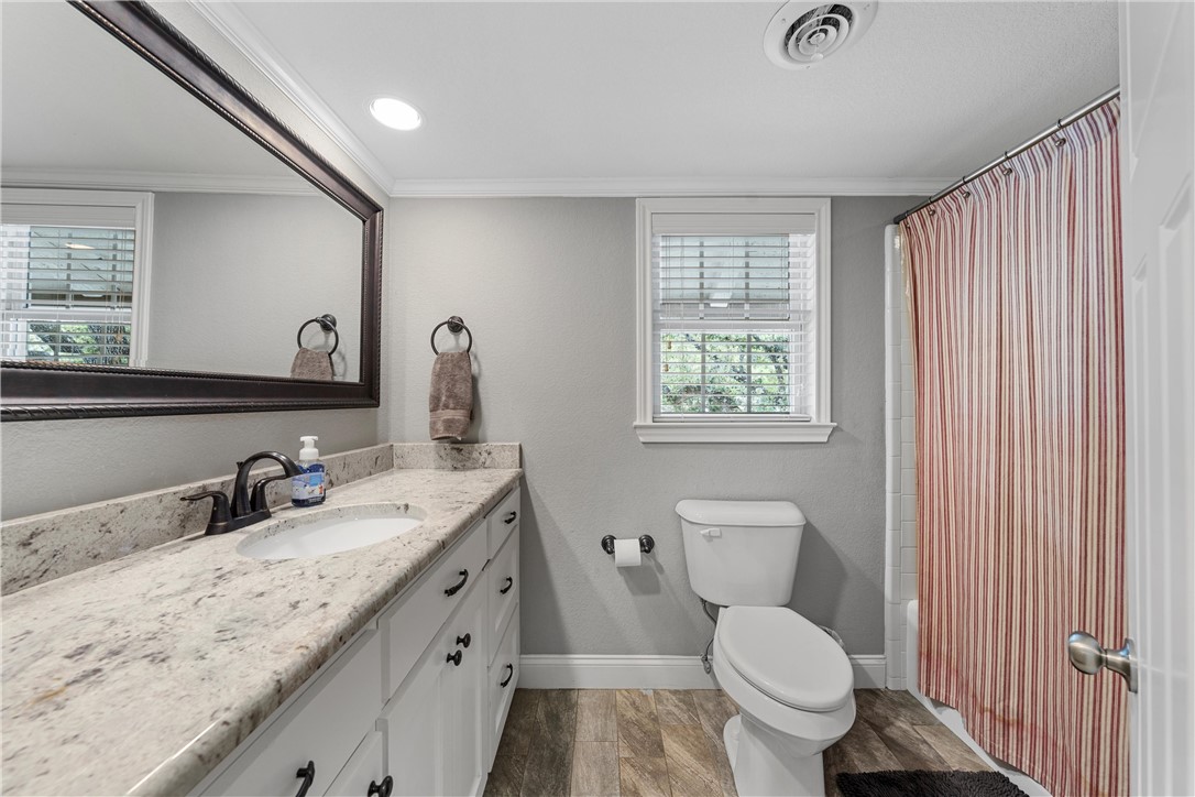 367 Broughton Drive, Woodway, Texas image 28