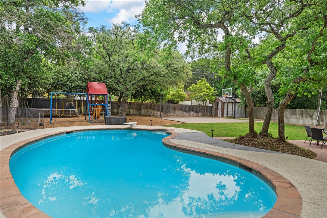 367 Broughton Drive, Woodway, Texas image 40