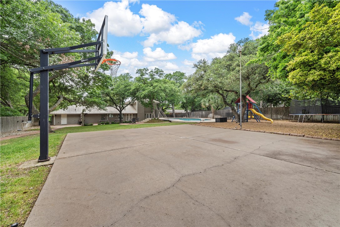 367 Broughton Drive, Woodway, Texas image 47