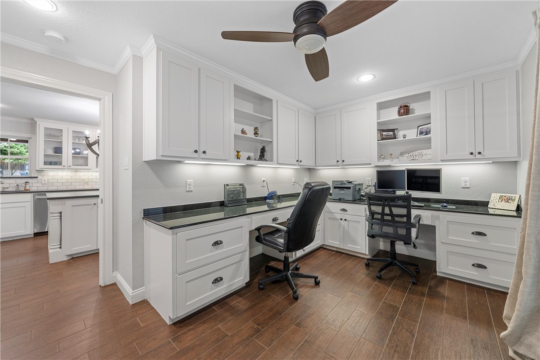 367 Broughton Drive, Woodway, Texas image 16