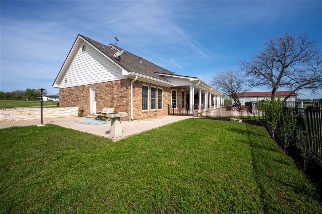 110 Pr 3661 Road, China Spring, Texas image 45