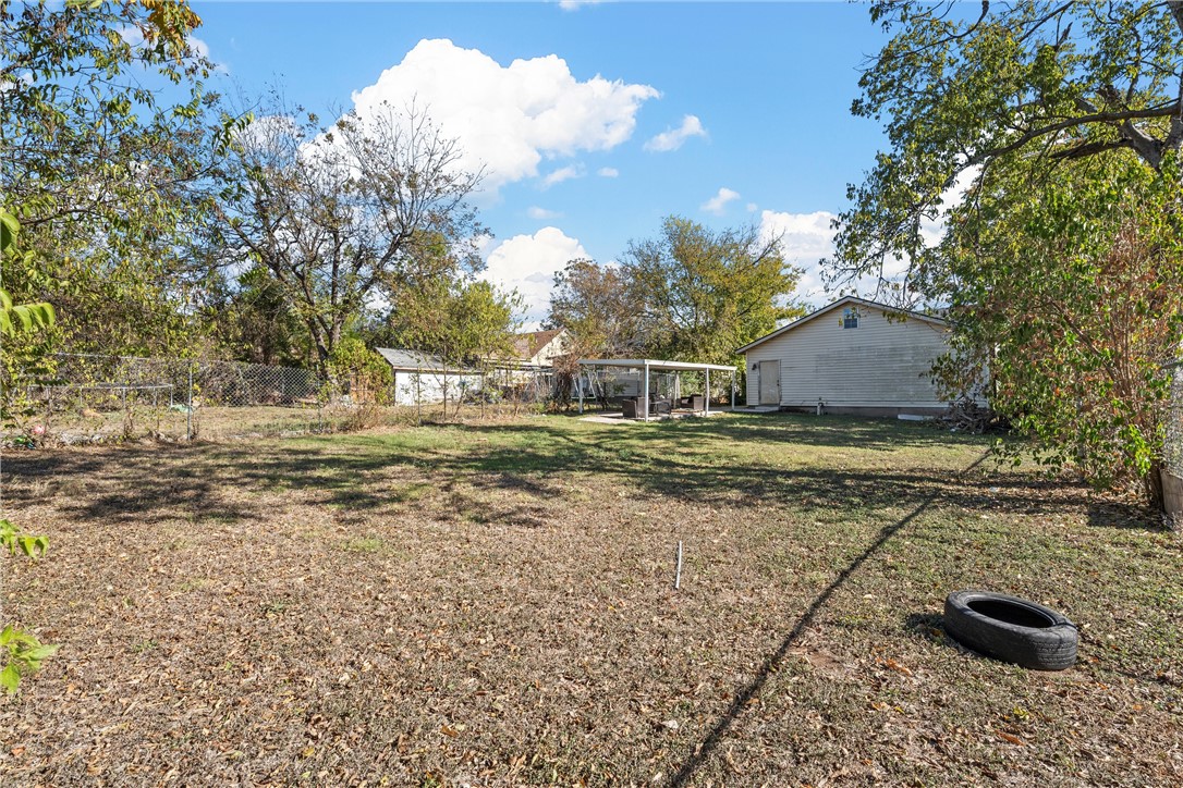 2021 Gurley Avenue, Waco, Texas image 9