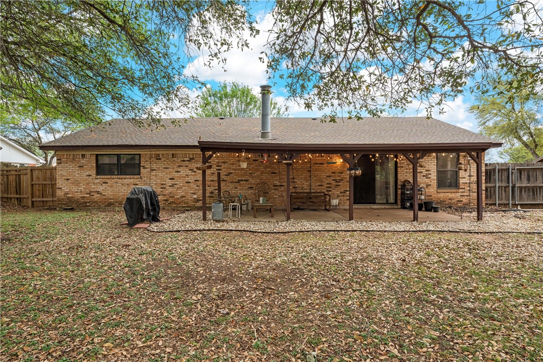 329 Cedarwood Lane, Hewitt, Texas image 27
