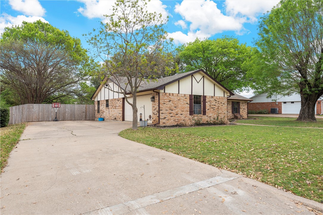 329 Cedarwood Lane, Hewitt, Texas image 33