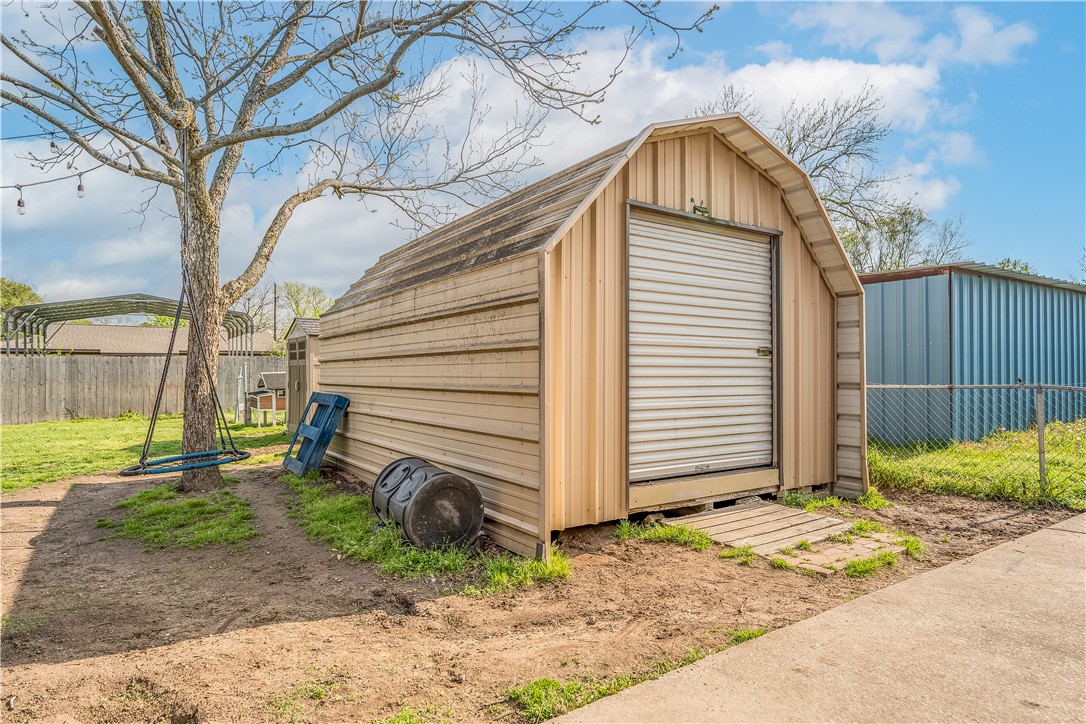 217 Ave E, Waco, Texas image 32