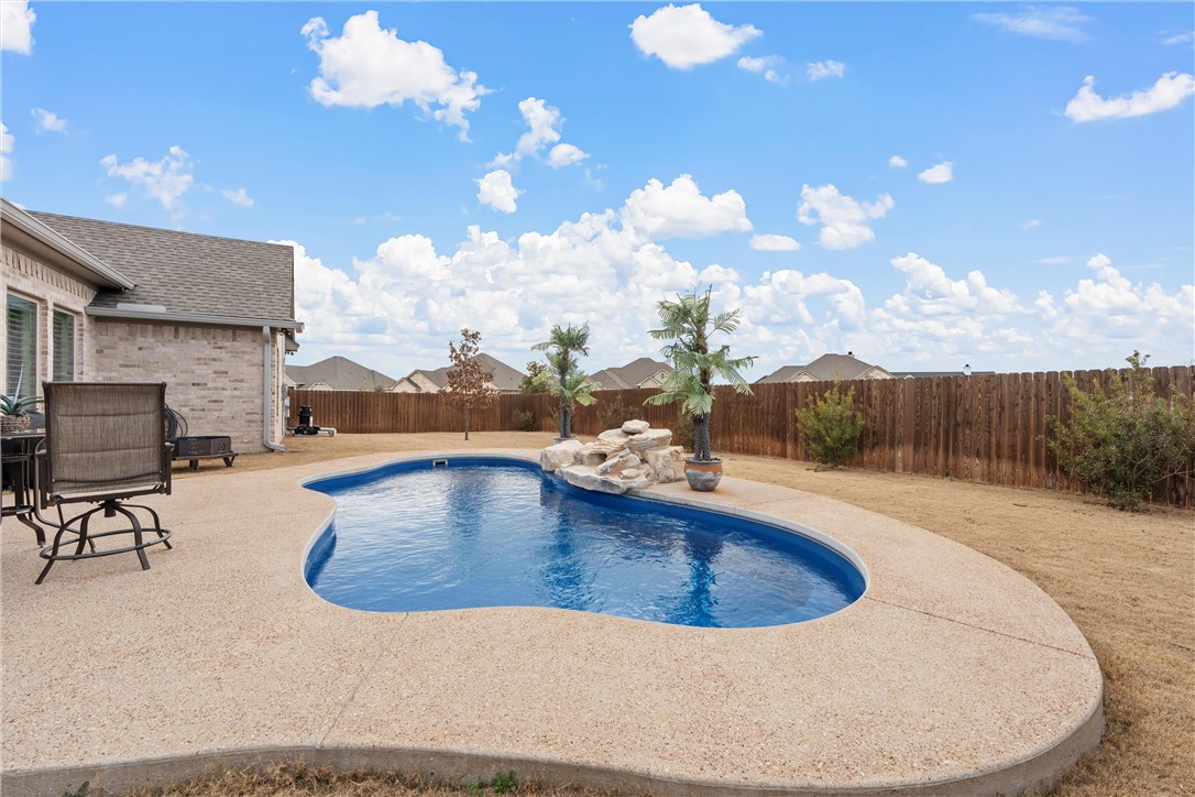 819 Gallant Fox Road, Hewitt, Texas image 25