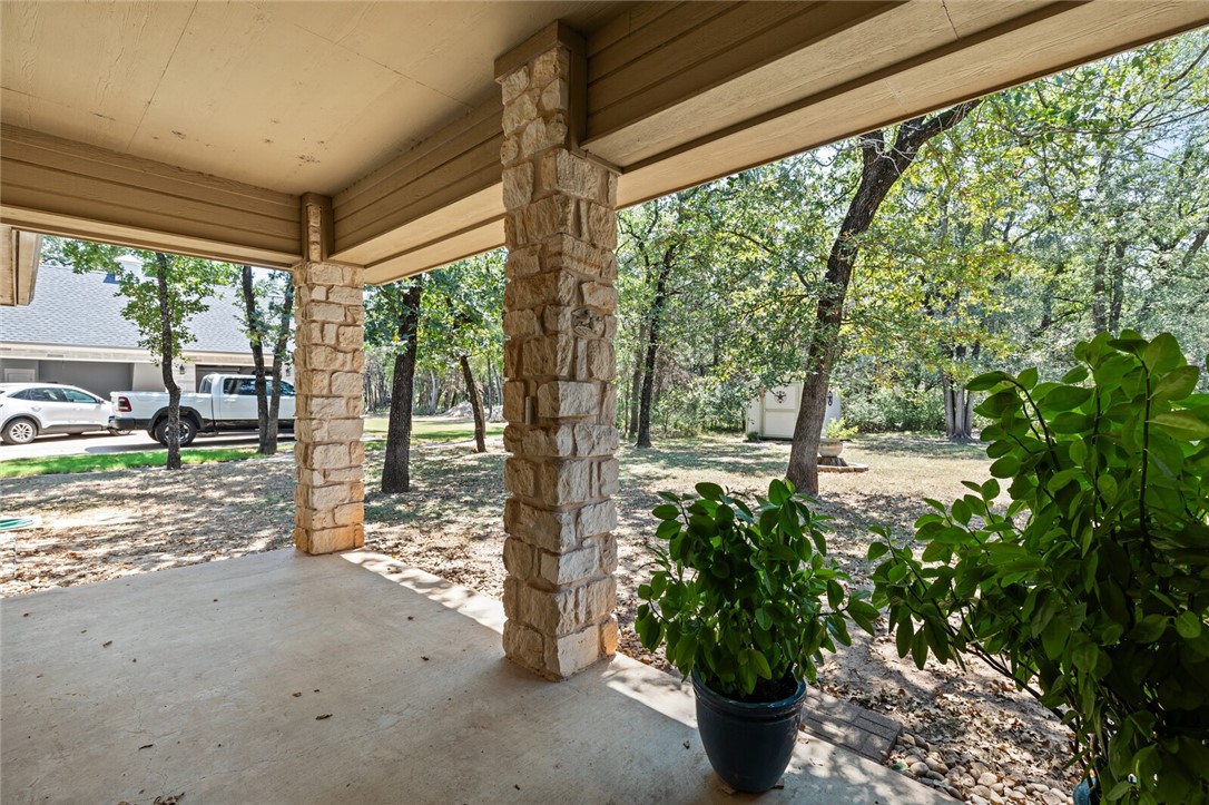 1095 Autumn Oaks Circle, China Spring, Texas image 49