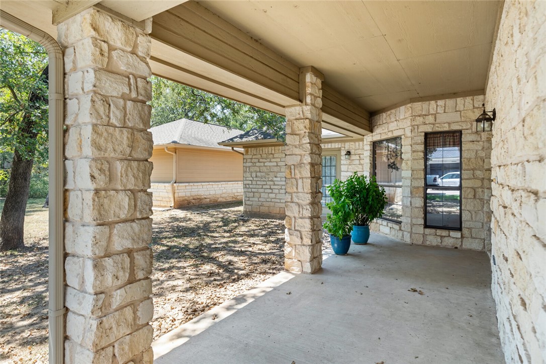 1095 Autumn Oaks Circle, China Spring, Texas image 48