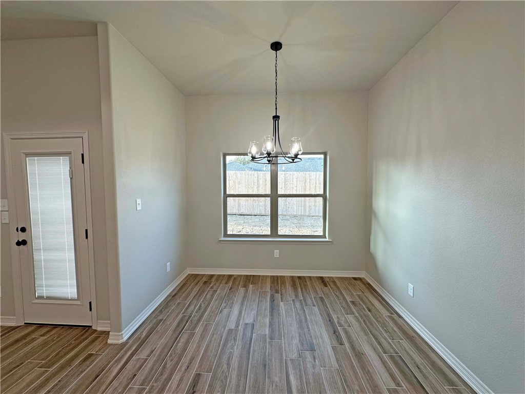 201 Lasso Loop, Lorena, Texas image 6