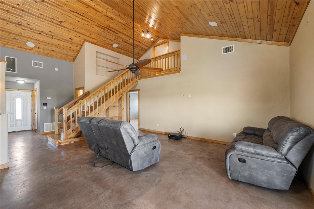 5730 Leroy Parkway, West, Texas image 5