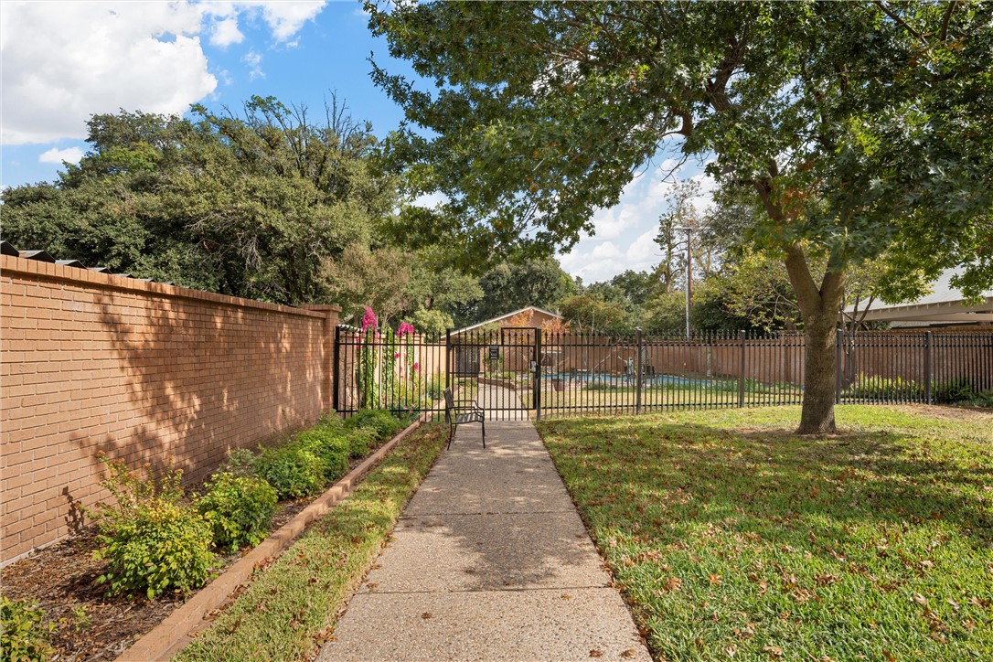 4924 Cobbs Drive #2C, Waco, Texas image 22