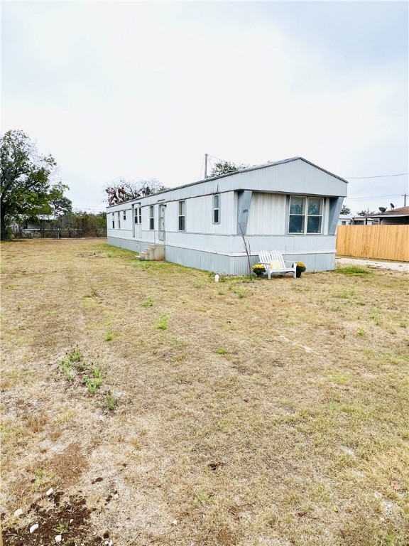 165 N Avenue L, Crawford, Texas image 3