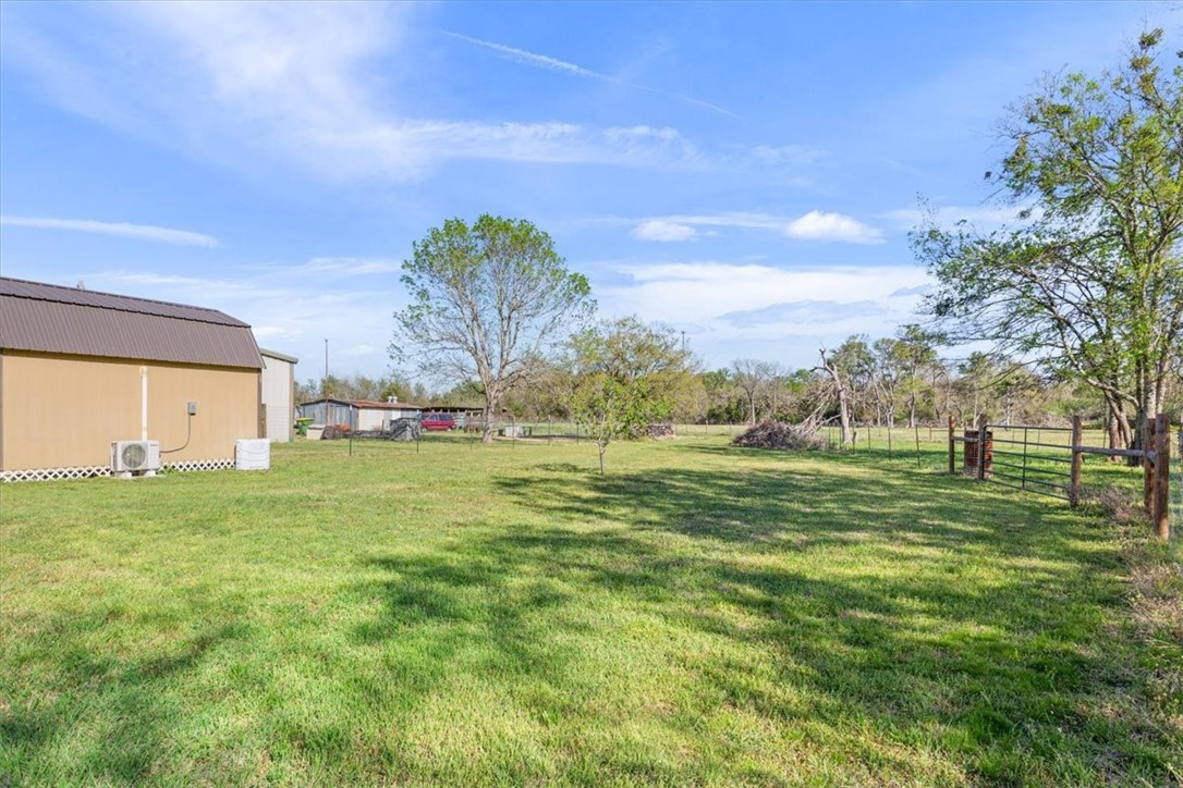 437 Lcr 664, Kosse, Texas image 36