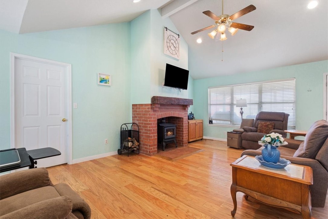 437 Lcr 664, Kosse, Texas image 10