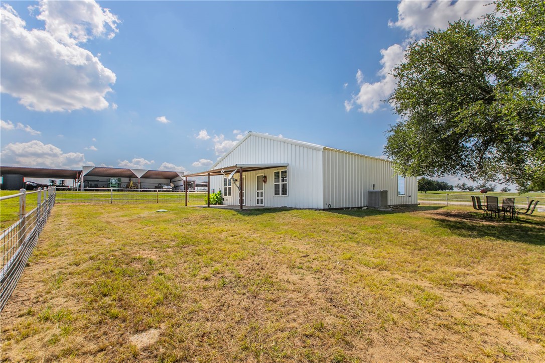 5805 Cr 301, Jonesboro, Texas image 39