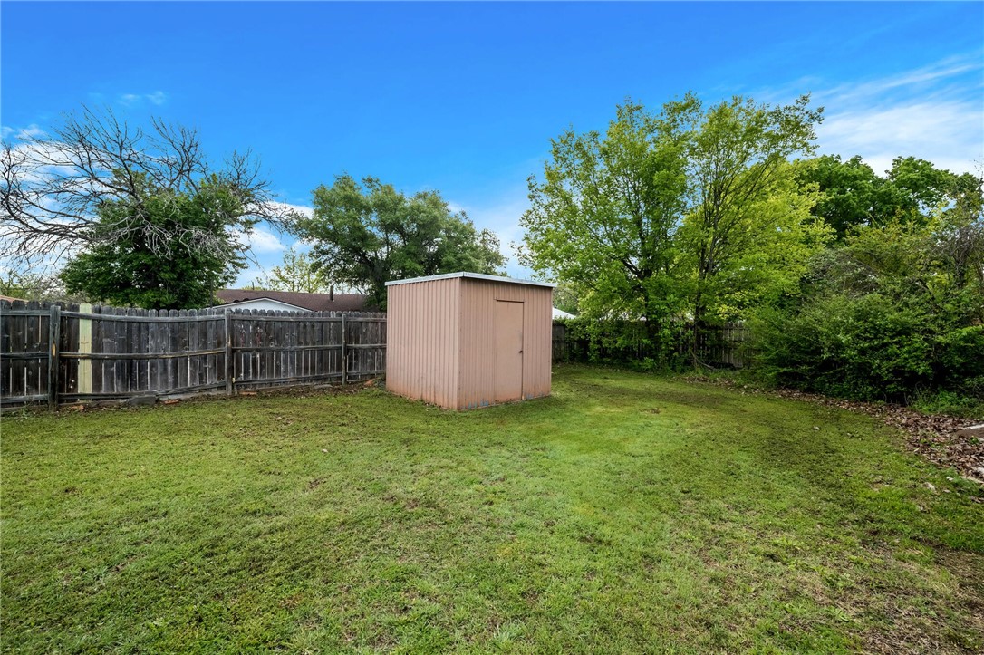 611 N Avenue Q Street, Clifton, Texas image 37