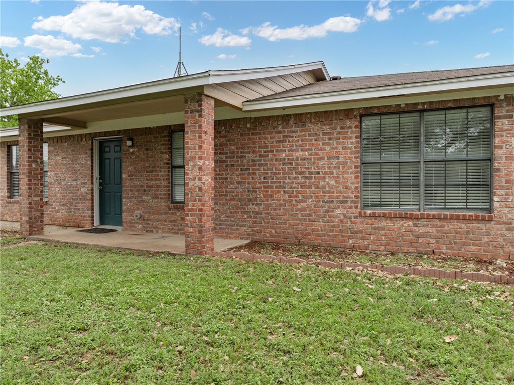 326 Cr 3590, China Spring, Texas image 3
