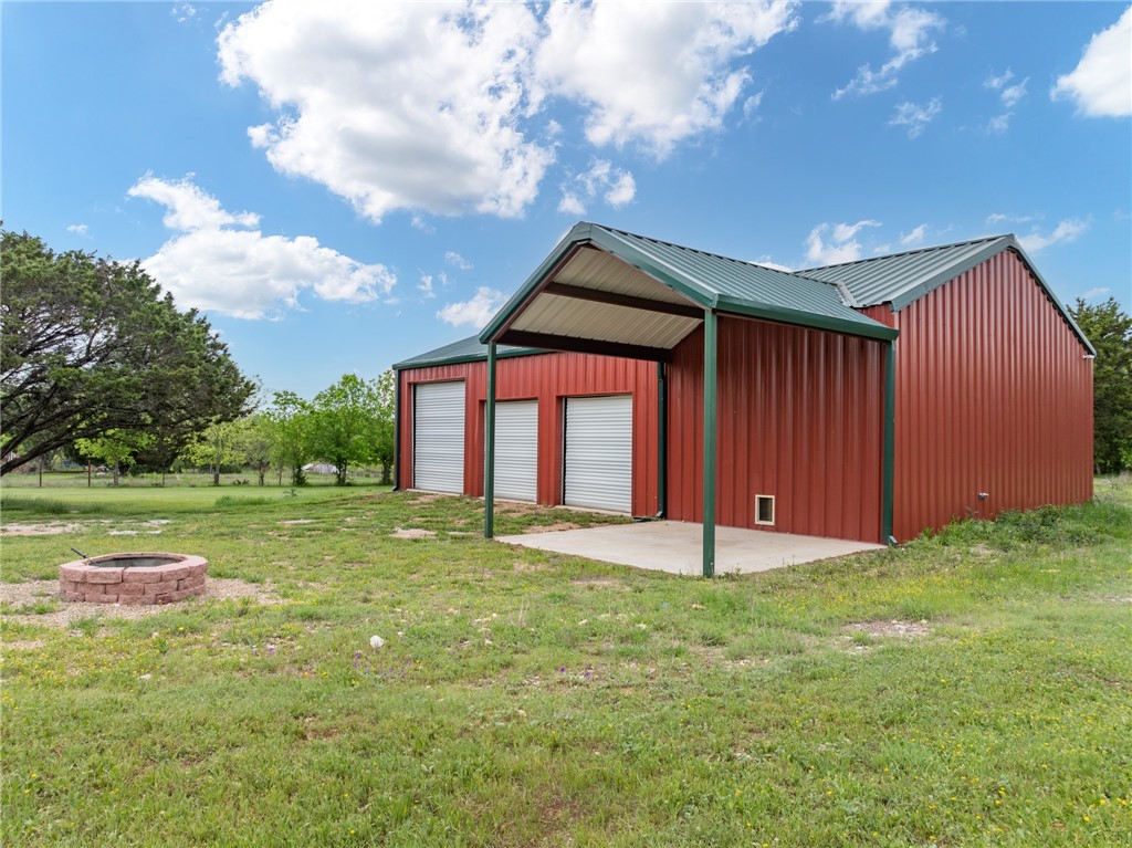 326 Cr 3590, China Spring, Texas image 21
