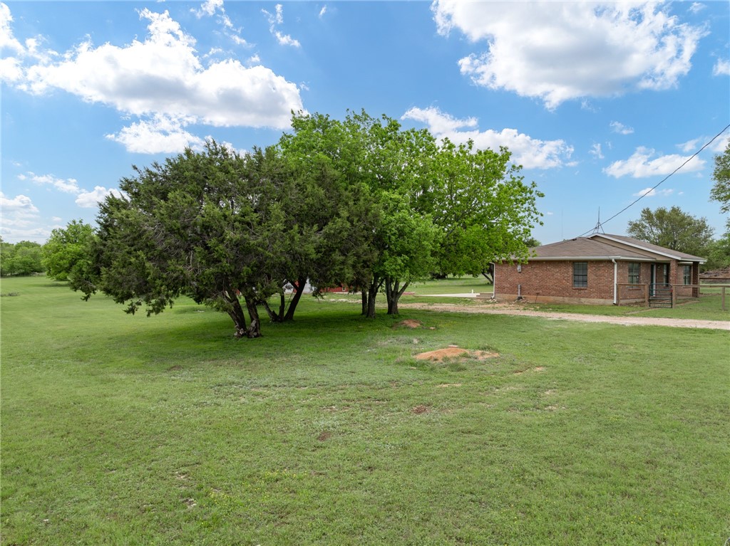 326 Cr 3590, China Spring, Texas image 4