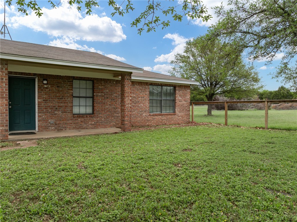 326 Cr 3590, China Spring, Texas image 2